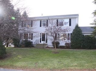 11 Lincoln Ave, Millbury, MA 01527