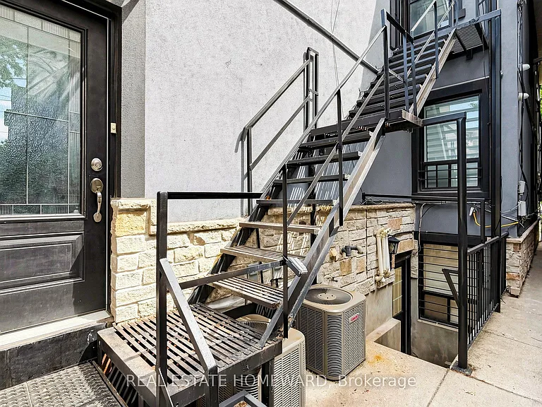 124 Kendal Ave #BASEMENT — Photo 17