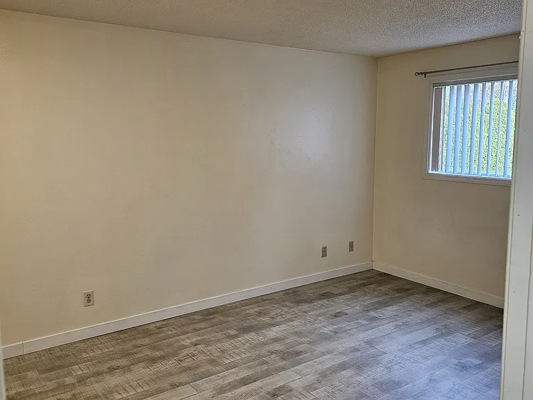 8046 NE Bothell Way #11 — Photo 11