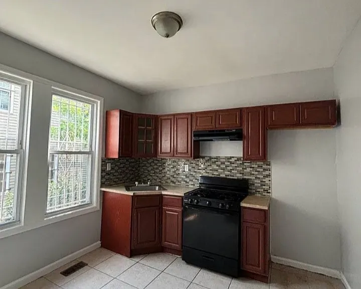 641 15th Ave #1LL — Photo 1