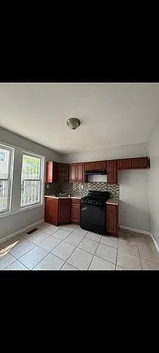 641 15th Ave Photo 1