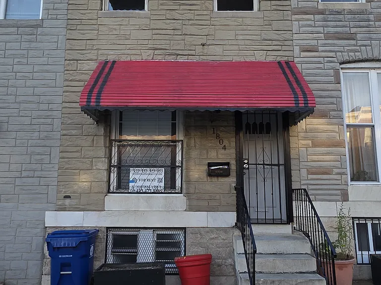 1804 N Wolfe St — Photo 2