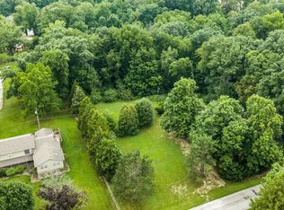 3818 Rosewood Dr, Fort Wayne, IN 46804