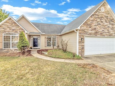 7 W Hiawassee Rd, Fletcher, NC, 28732