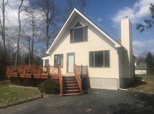 5122 Goose Pond Rd, Tobyhanna, PA 18466