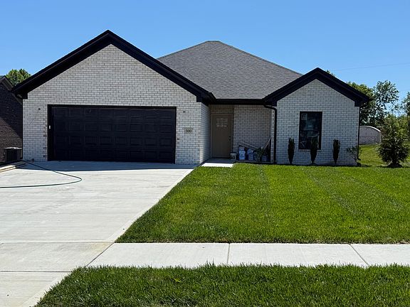 4th image of 300 Cinchpost Cir