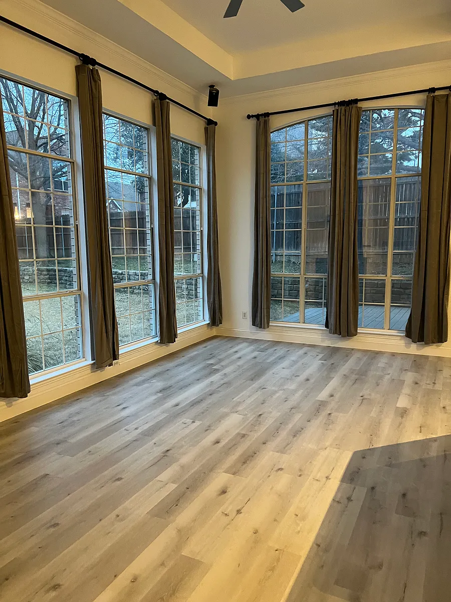Building Photo - 7717 Lakecrest Ct