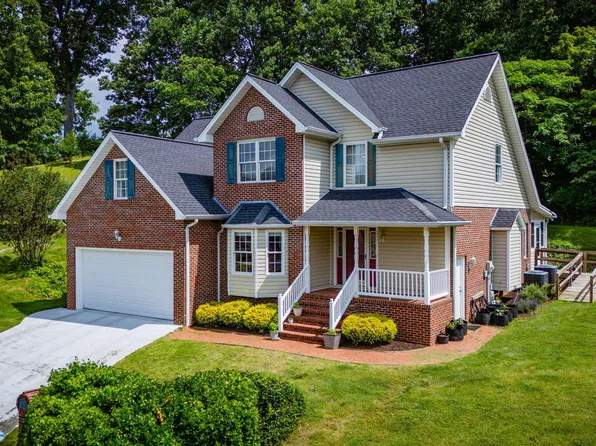 4402 Pickwick Ct, Kingsport, TN 37663