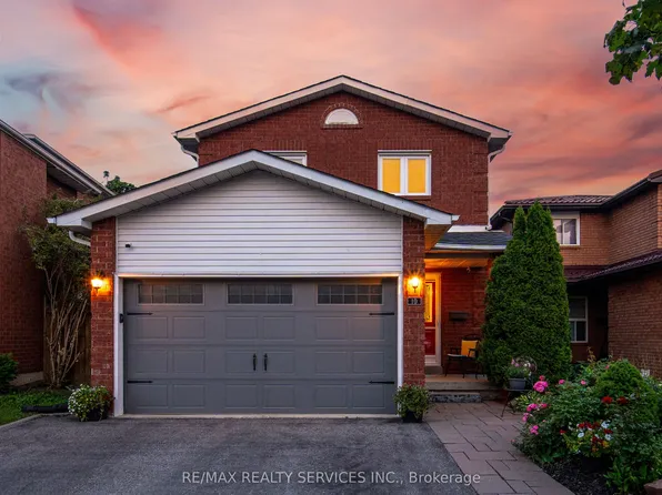 10 Valonia Dr, Brampton, ON L6V 4J2