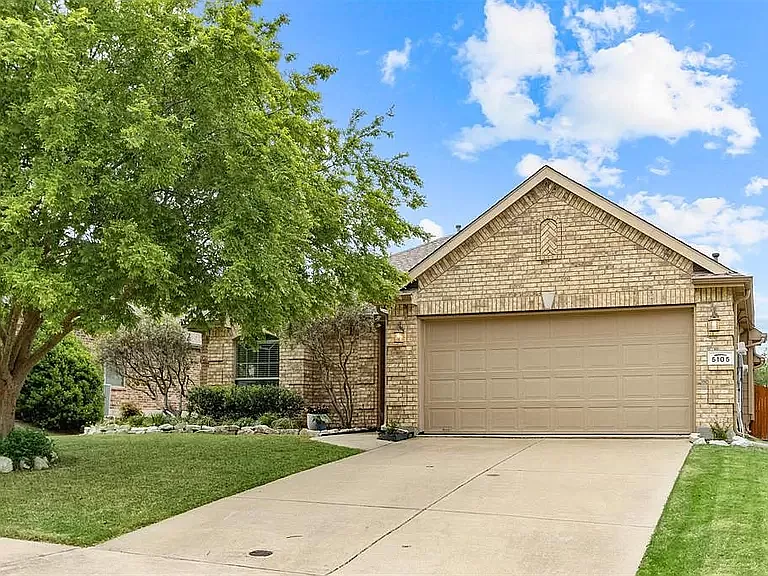 5105 Birchwood Dr — Photo 1