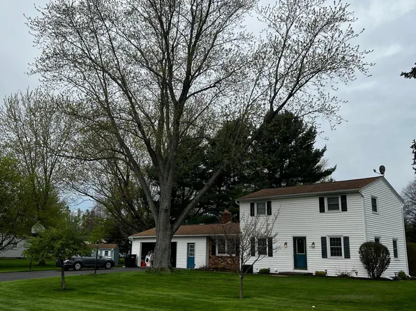 1069 High Vista Trl E, Webster, NY 14580