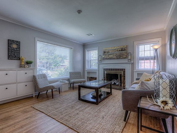4th image of 1227 S New Haven Ave