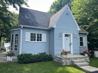 7250 W Lake Dr, Fremont, MI 49412