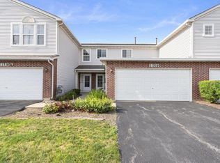 21528 Egret Dr, Crest Hill, IL 60403