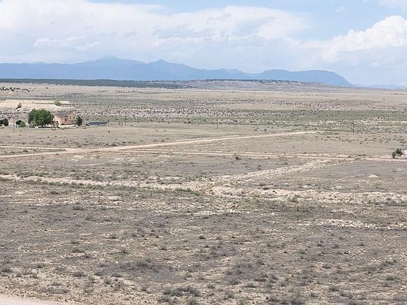 2nd image of 817 E Cholla Pl