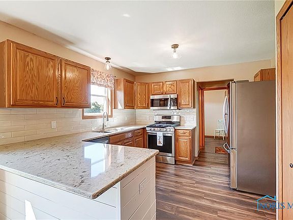 4th image of 608 Bierley Ave