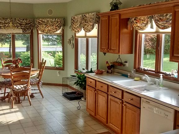 4th image of 8874 N Brookshire Dr
