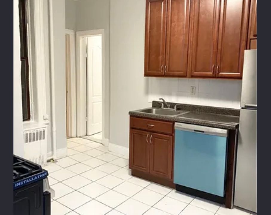 2nd image of 5004 Palisades Ave #34C