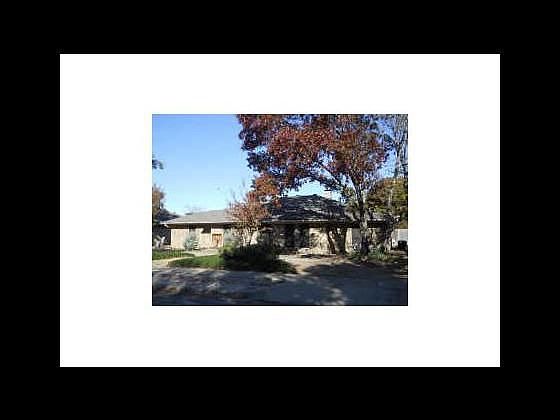 1st image of 2505 Fairview Dr