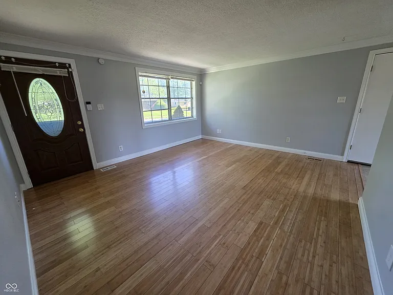 10359 Chris Dr — Photo 6