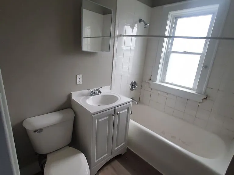 4603 N 29th St - 6 unit — Photo 3