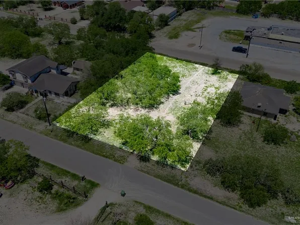 1509 G Gonzalez Cir N, Penitas, TX 78576