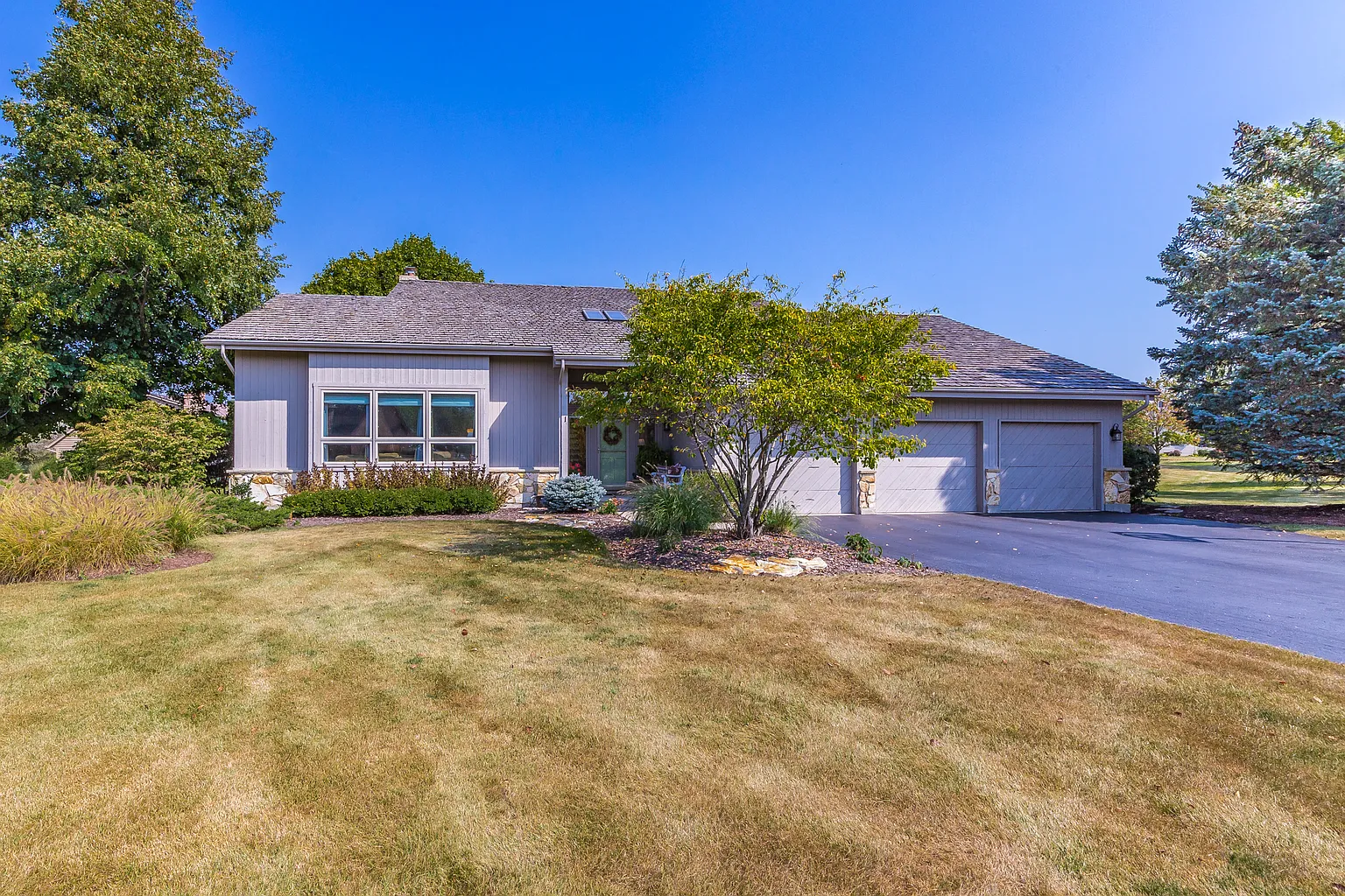 1 Hampton Ln photo 1