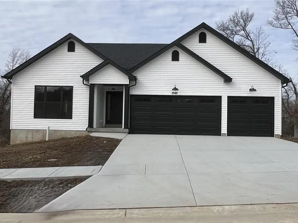 1545 Louisiana Dr, Herculaneum, MO 63048