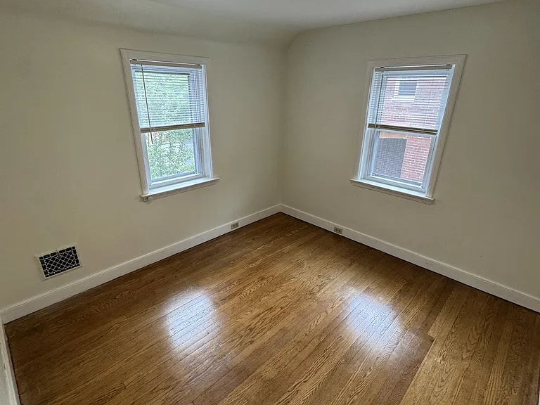 766 New Holland Ave — Photo 15