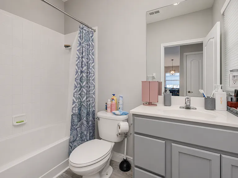 1040 Venetian Dr #201 — Photo 6