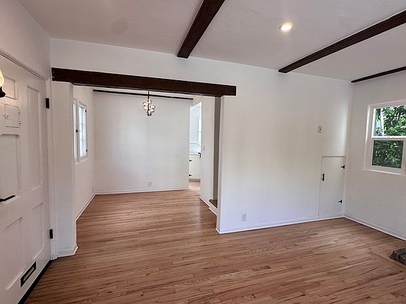 4th image of 2108 N Beverly Glen Blvd