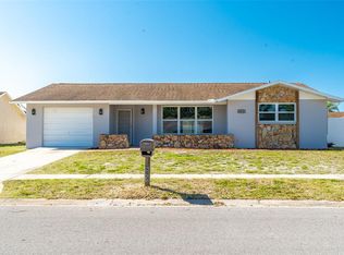 6855 Hills Dr, New Port Richey, FL 34653