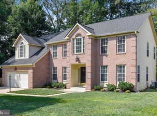 2106 Crossgate Dr, Crofton, MD 21114