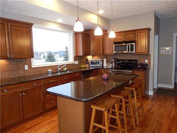 4th image of 12867 Warm Creek Dr