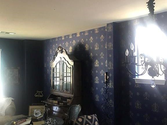 5th image of 12800 Gallant Ct