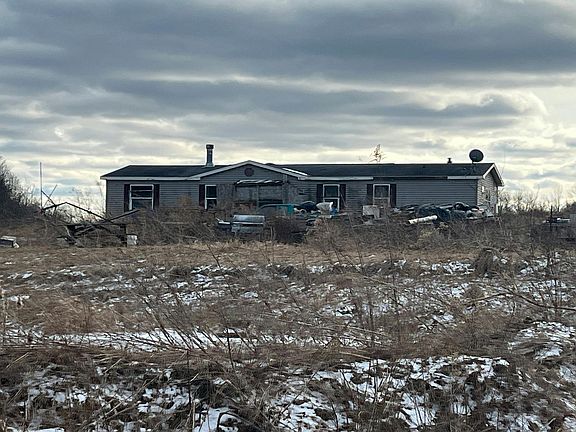 2nd image of 3854 Rose Rd
