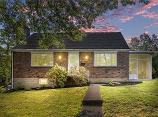 201 5th St, Oakmont, PA