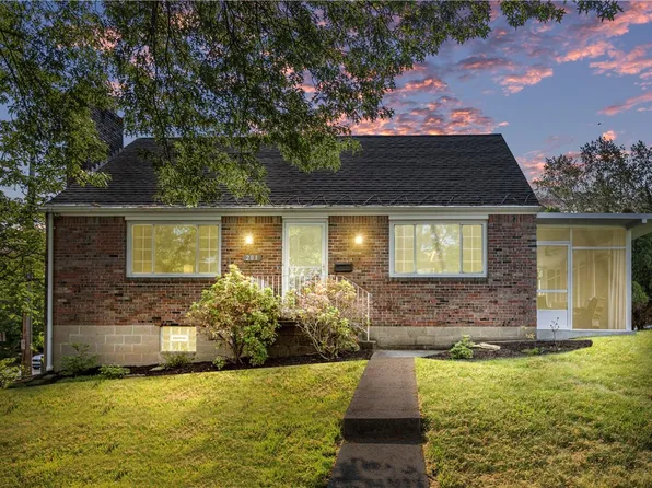 201 5th St, Oakmont, PA 15139