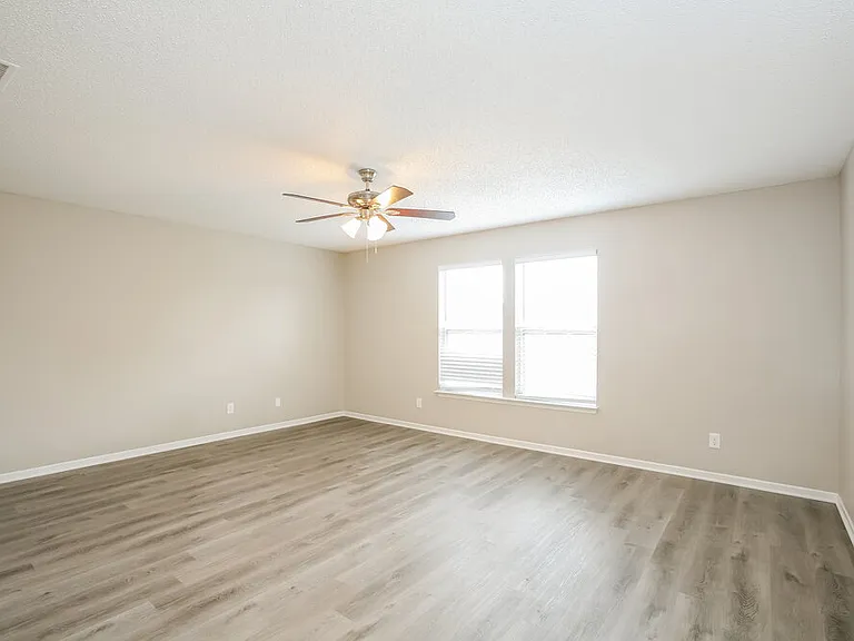8636 Wheatfield Dr — Photo 12