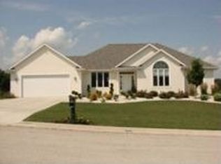 2006 Travis Ct, Plymouth, WI 53073