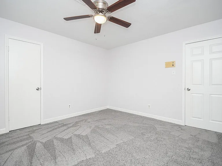 10903 Shawnbrook Dr — Photo 16