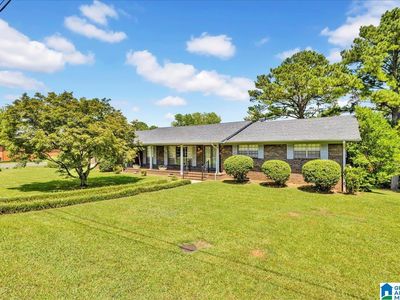 1055 Barclay Dr, Bessemer, AL, 35022