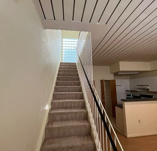 907 Caroline St #9 — Photo 8