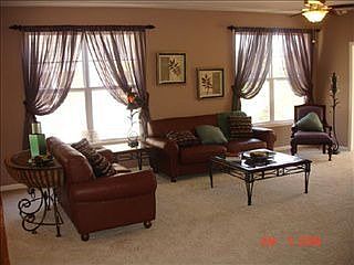 2nd image of 1536 Meadowlark Ln