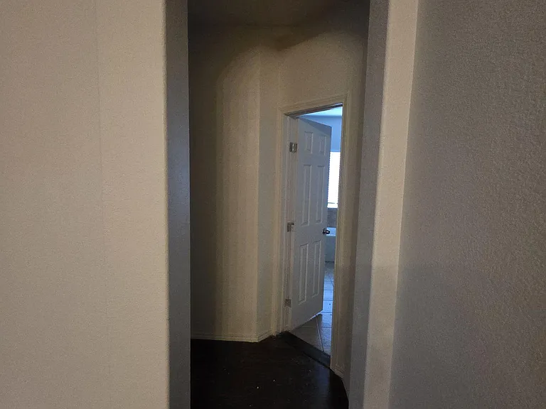 Shady Meadow Ln — Photo 10