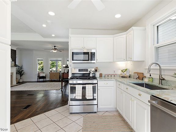 5th image of 1348 Saint Charles Ave