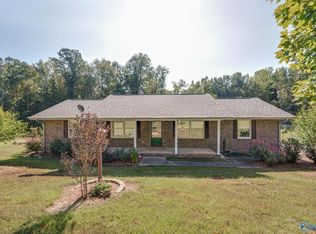 8995 Blue Springs Cir, Athens, AL 35611