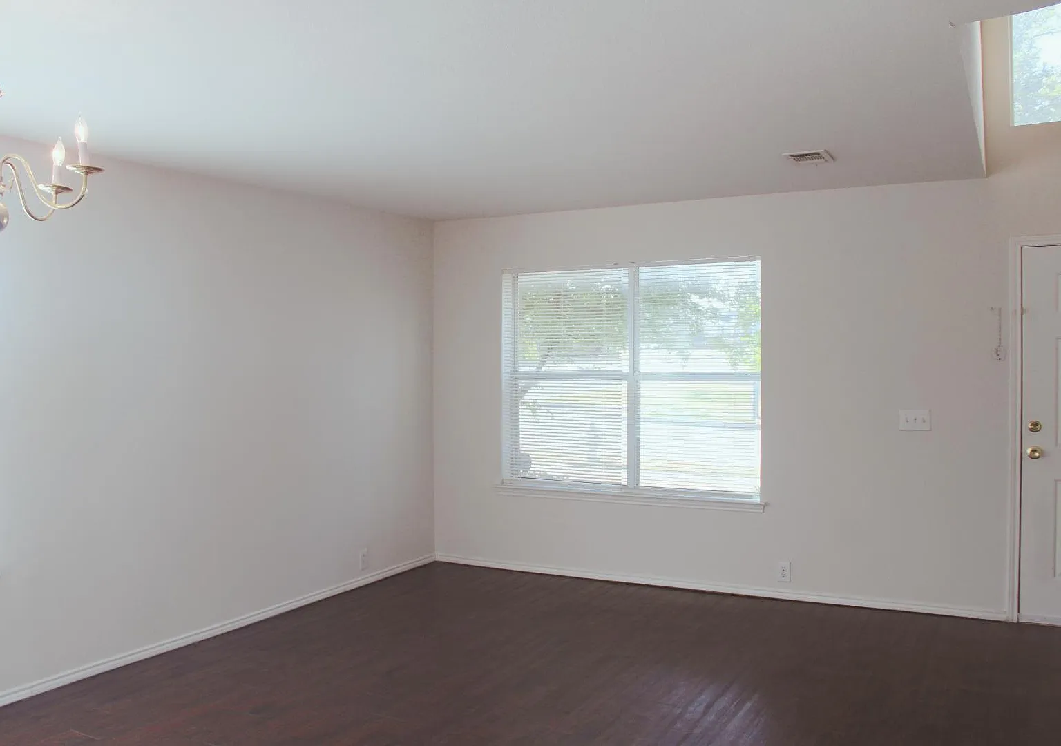 1825 Crested Butte Dr — Photo 4