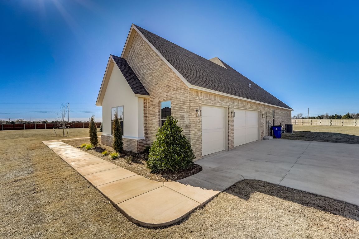 22103 Addington Ct, Edmond, OK 73025 MLS 1096064 Zillow