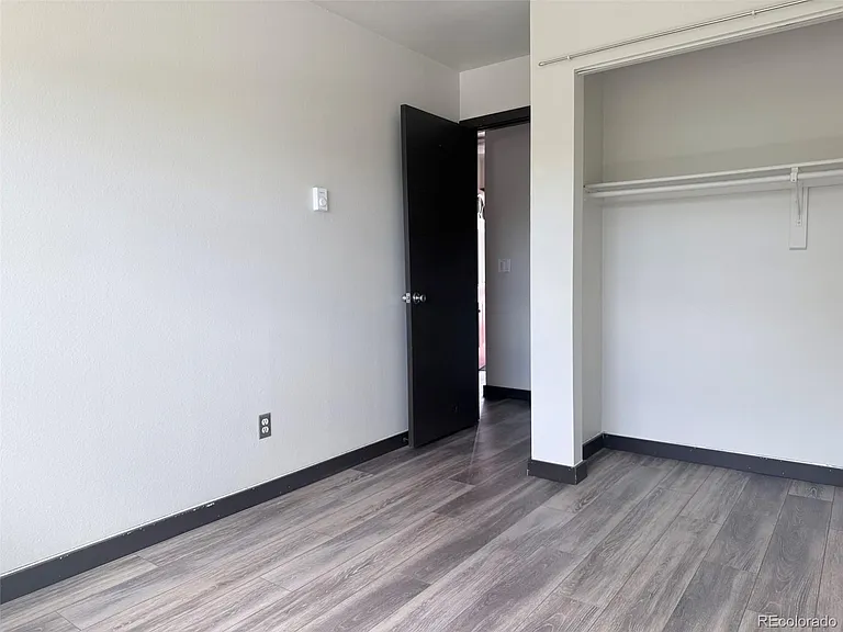 2024 Goss St #8 — Photo 14